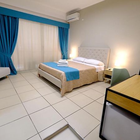 نابولي Donna Elena B&B المظهر الخارجي الصورة