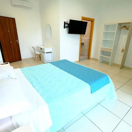 نابولي Donna Elena B&B المظهر الخارجي الصورة