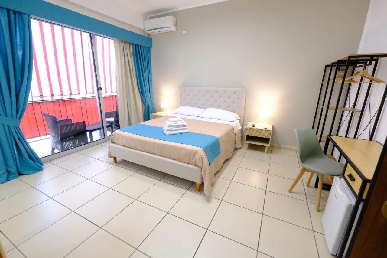 نابولي Donna Elena B&B المظهر الخارجي الصورة