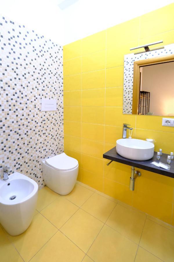 نابولي Donna Elena B&B المظهر الخارجي الصورة